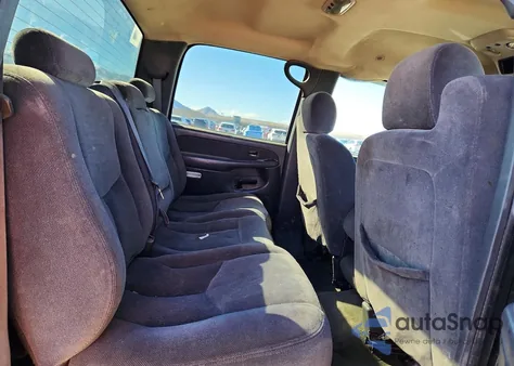 2003 GMC Sierra K2500 Heavy Duty from USA, damaged, VIN 1GTHK23163F166036